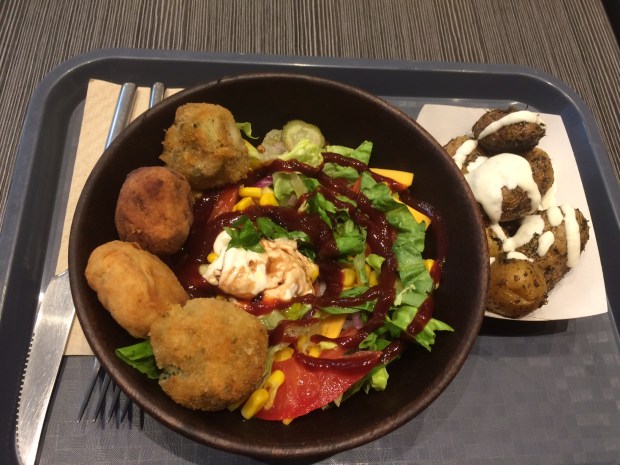 Salade juicy and tasty